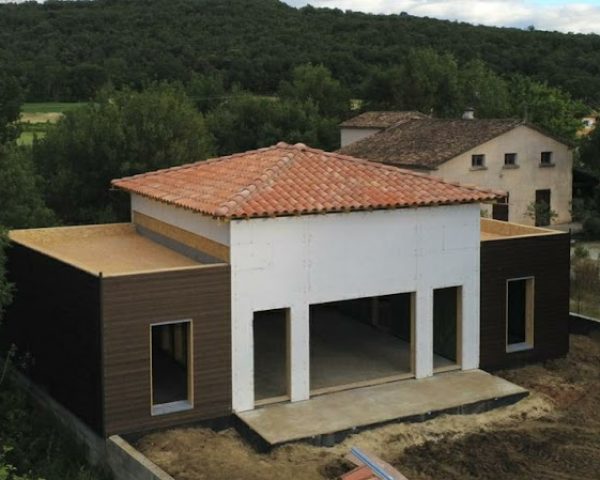 Construire en Ardèche - Vallon-pont-d'Arc - façadier enduiseur à Ruoms