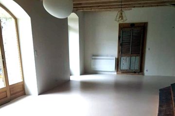 Girard Jean-Michel - FAÇADE - CHAPE FLUIDE - BÉTON CIRÉ - façadier enduiseur à Gap